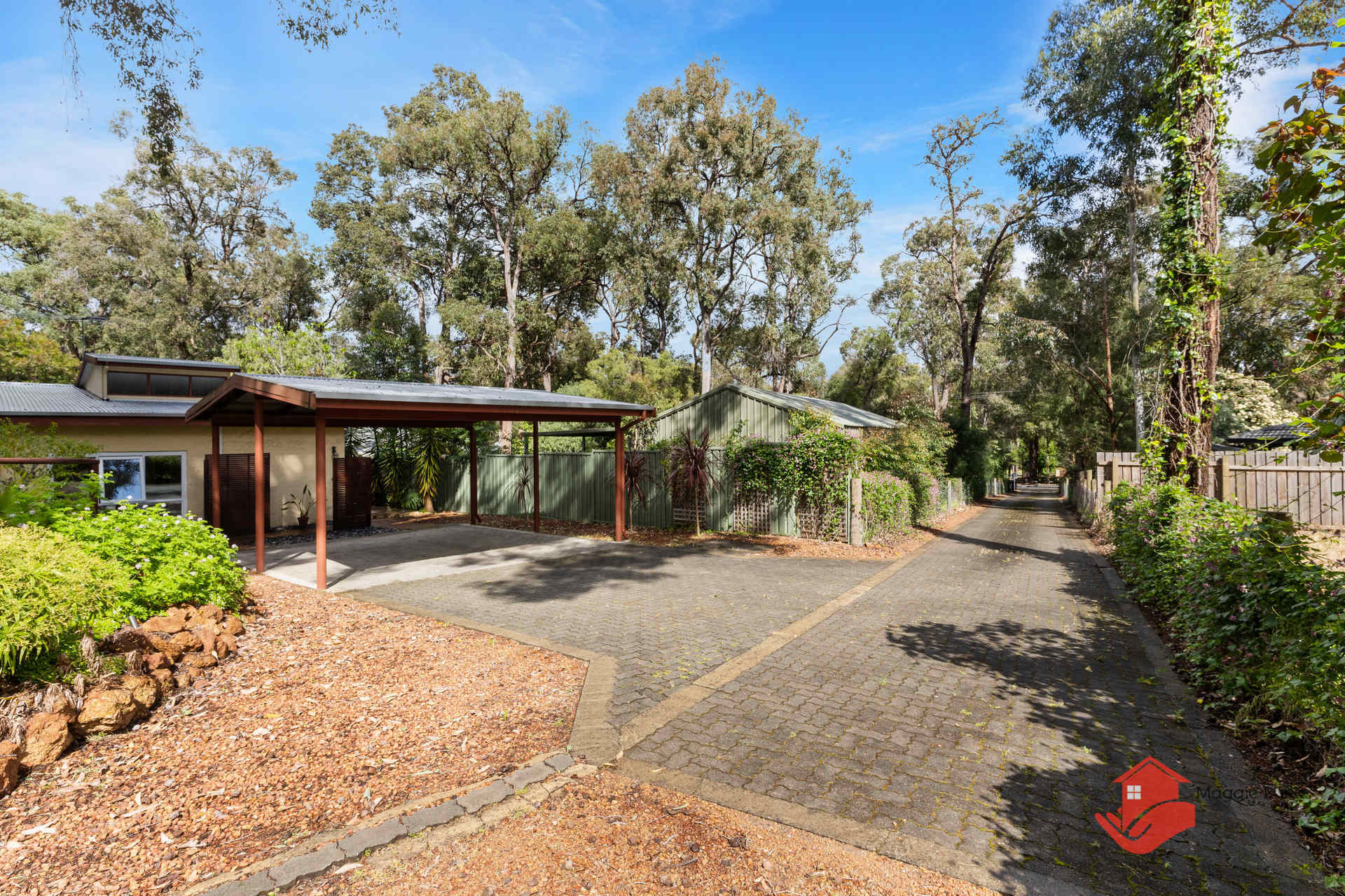 143 Holden Road, Roleystone - Thumbnail 2
