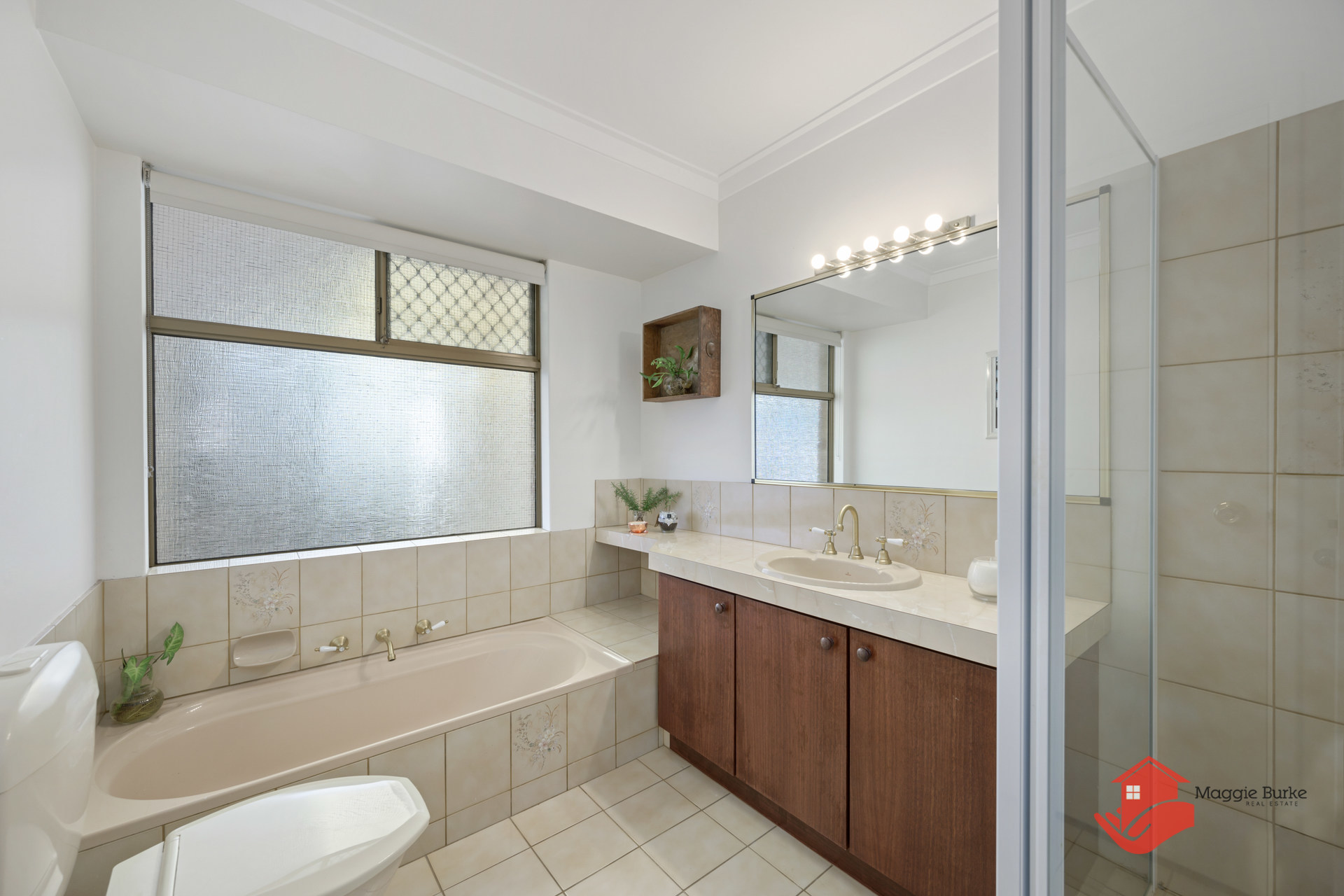 27 Onyx Road, Mount Richon - Thumbnail 3