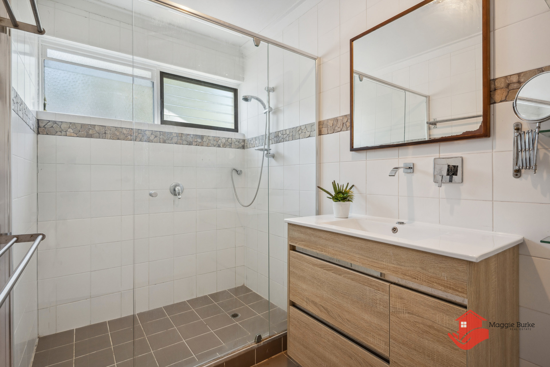 24 George Road, Roleystone - Thumbnail 3