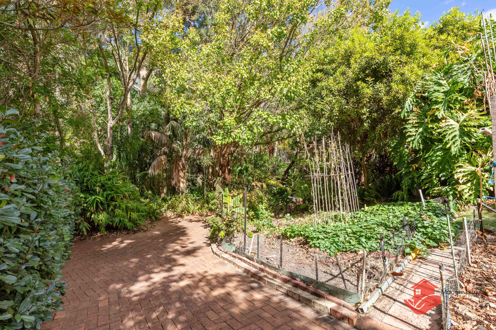 94 Amethyst Crescent, Mount Richon - Thumbnail 3