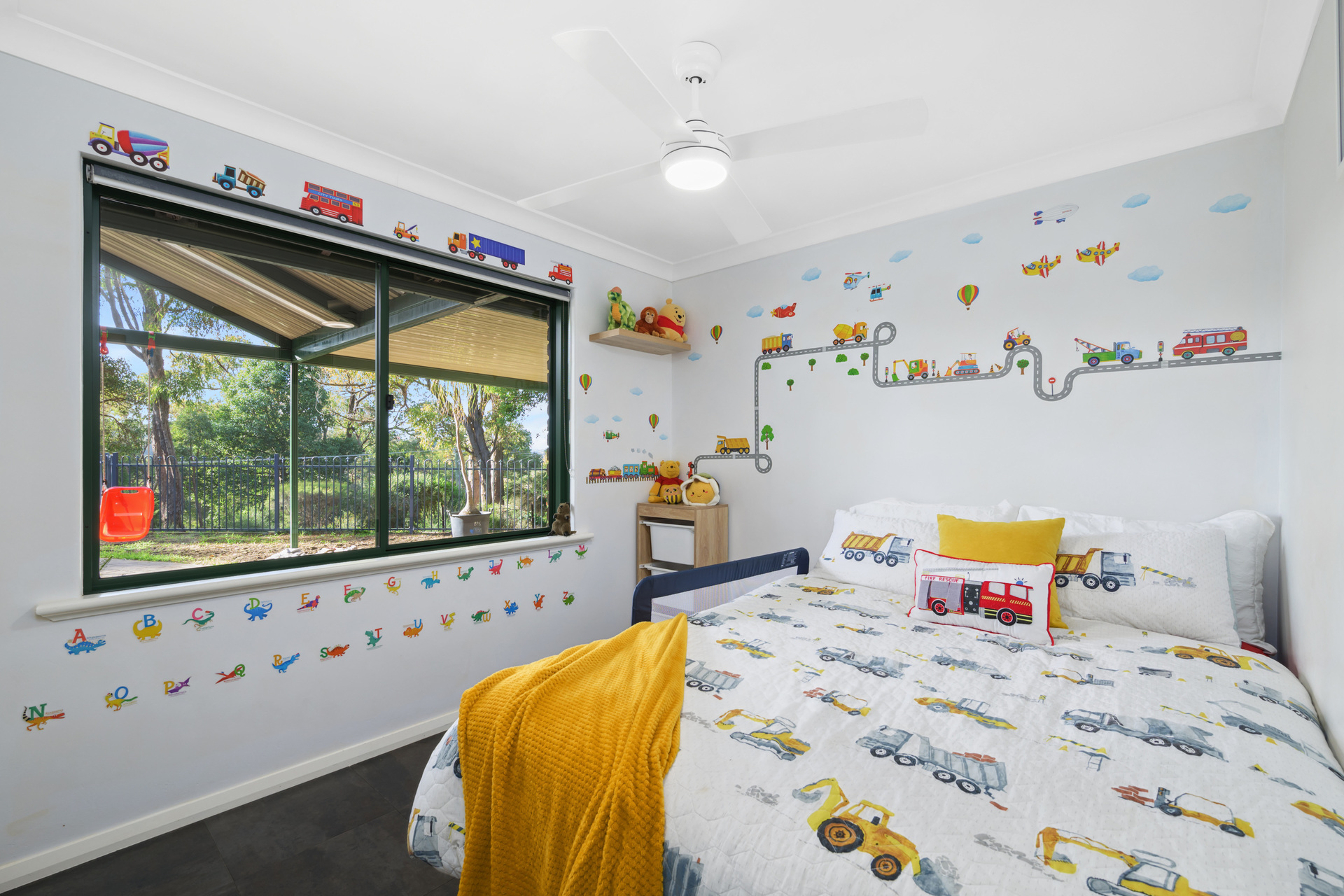37 Michael Road, Roleystone - Thumbnail 5